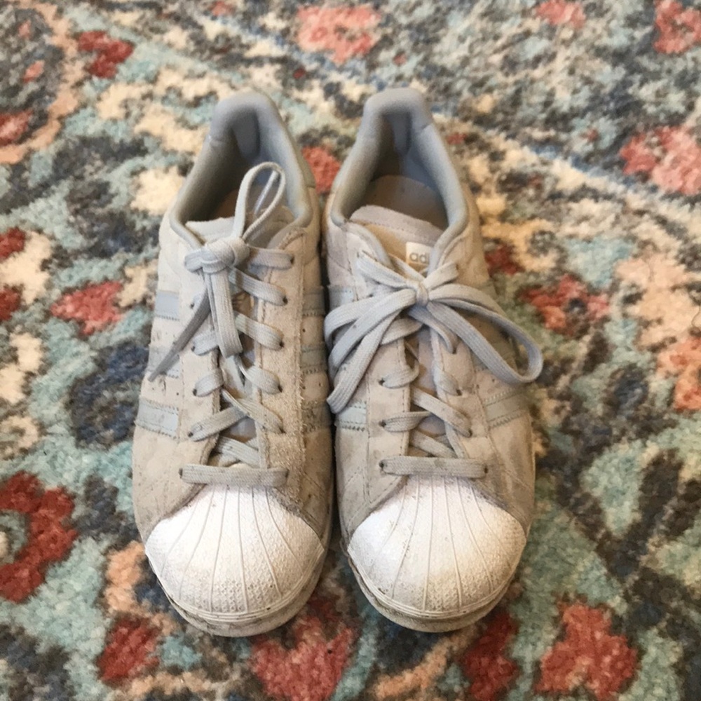 Adidas superstars